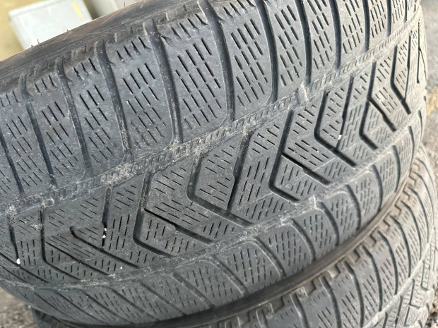 255/45R20 105V Pirelli tli gumi Tesla Model X [2db]